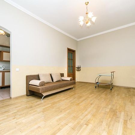 Apartment On Khreshchatyk เคียฟ ภายนอก รูปภาพ