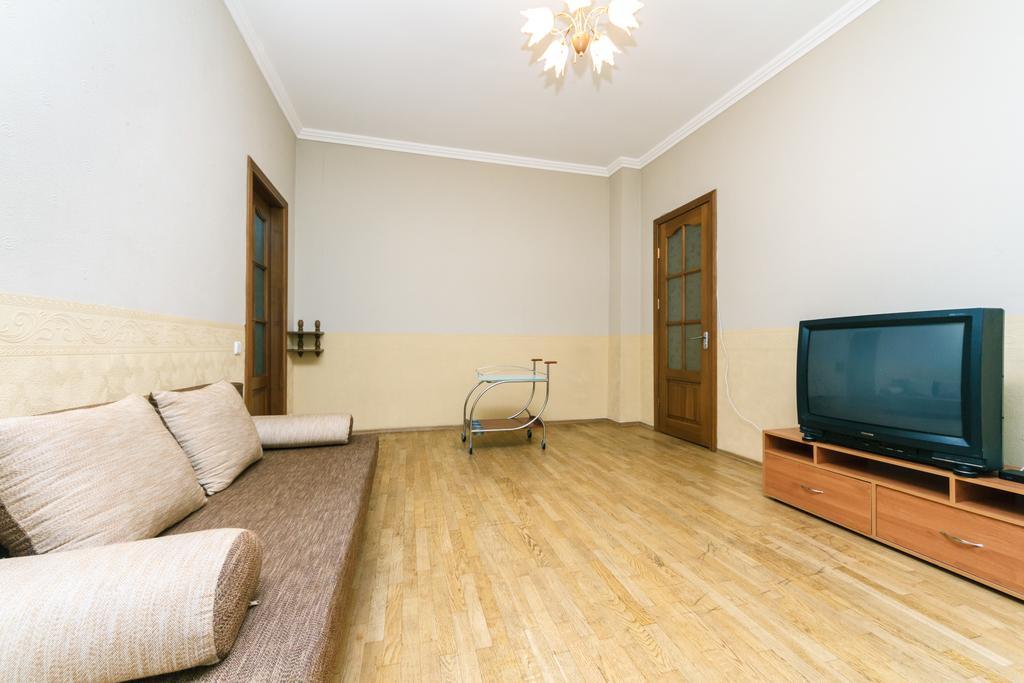 Apartment On Khreshchatyk เคียฟ ภายนอก รูปภาพ
